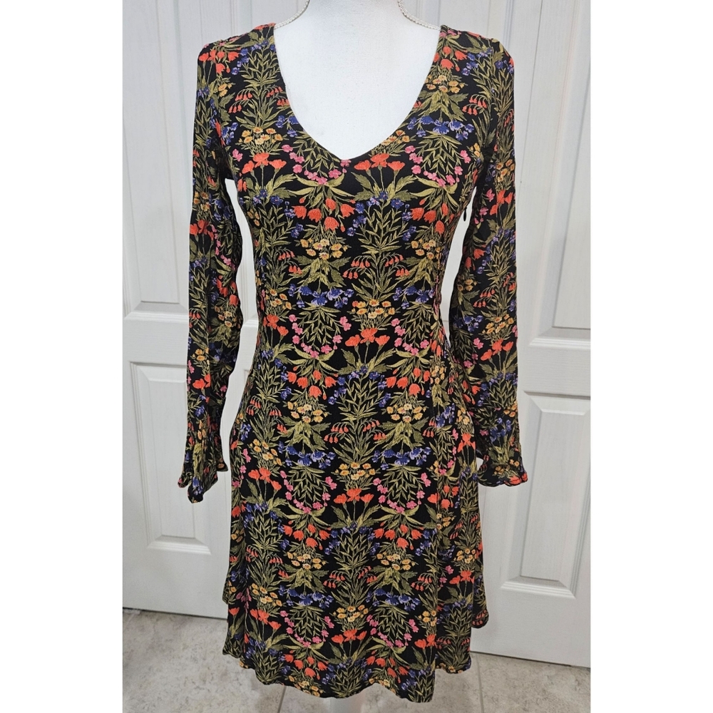 Floral Flare Long Sleeve Dress Size 2 Two